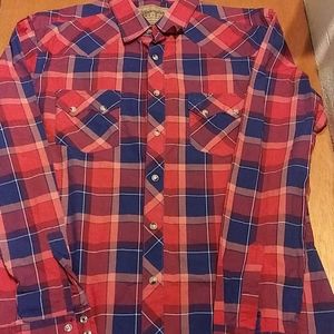 Wrangler casual button down shirt.